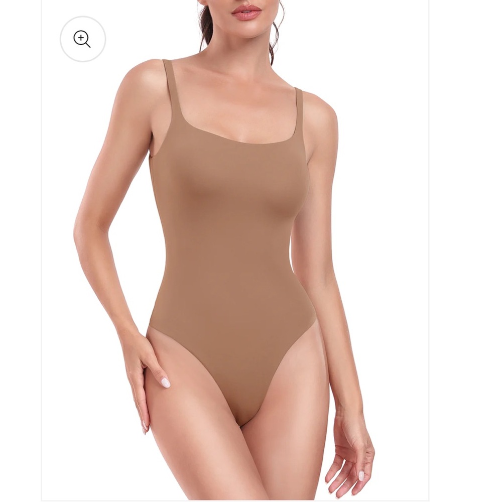 NWT HeyNuts Square Neck Sleeveless Bodysuit in Wheat Color Size Medium(8/10)